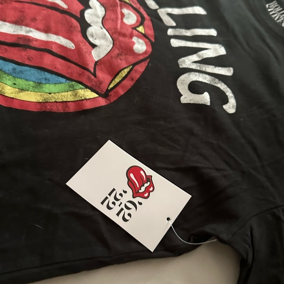 Women’s XS Rolling Stones Tshirt - Picture 2 of 5